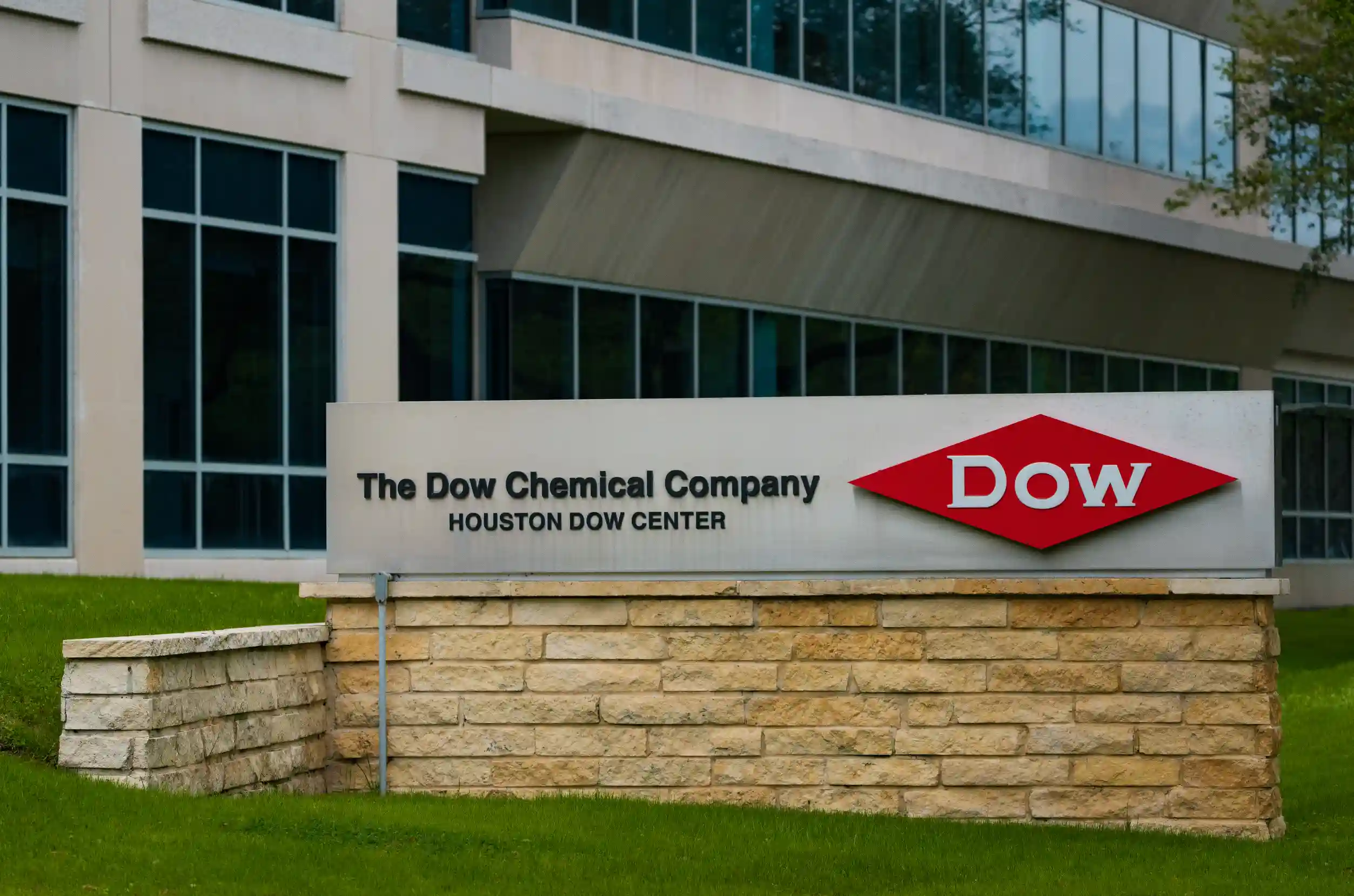 Dow Inc. to slash nearly 4,500 jobs as it shifts focus to AI and automation