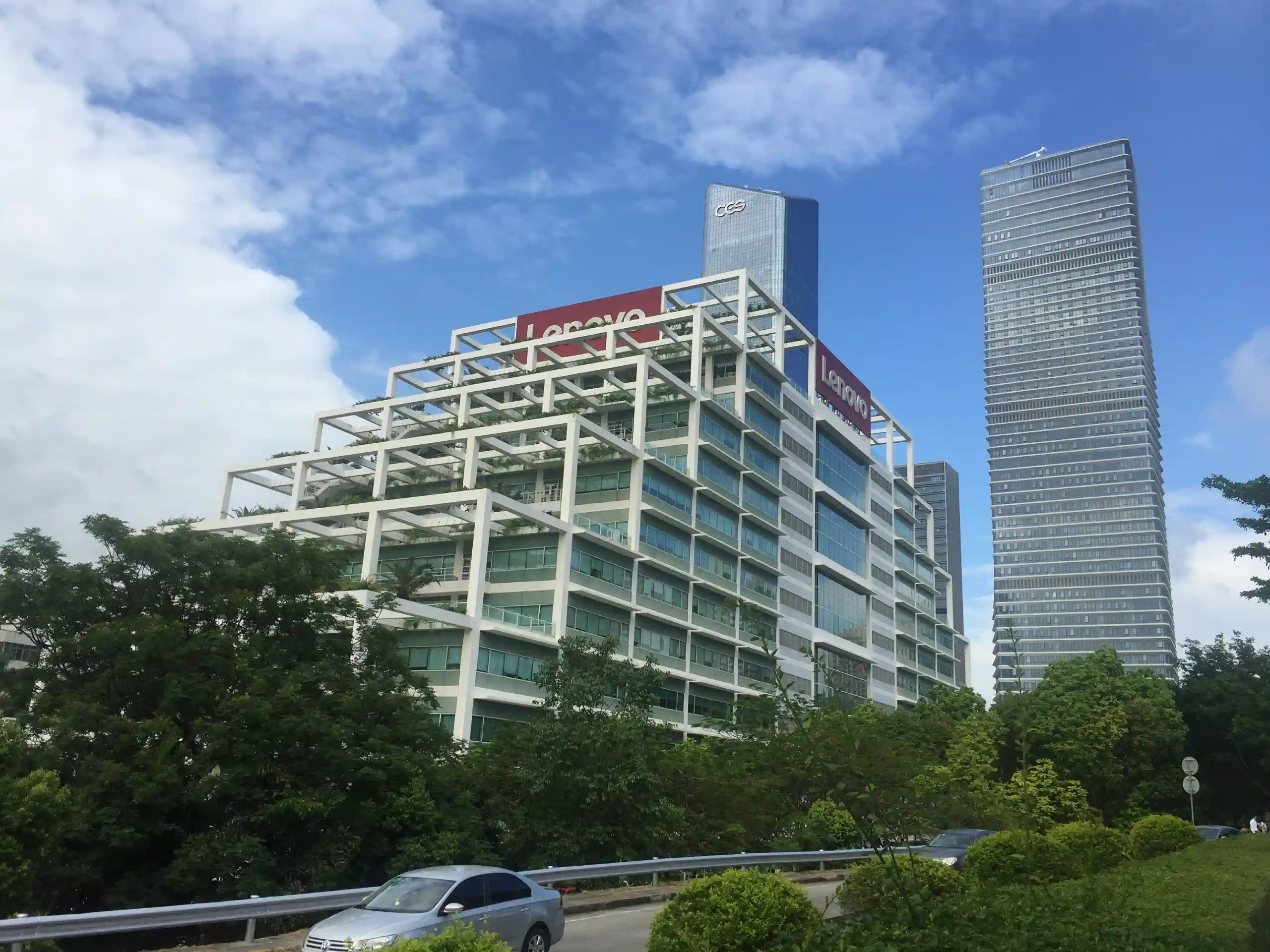 Lenovo eyeing partnerships with AI models